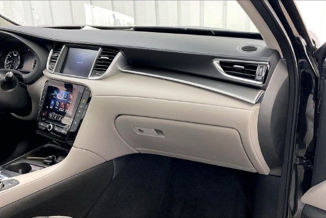 2023 INFINITI QX50 LUXE