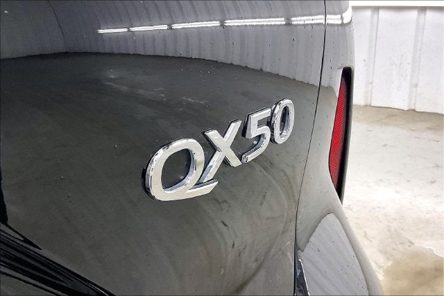 2023 INFINITI QX50 LUXE