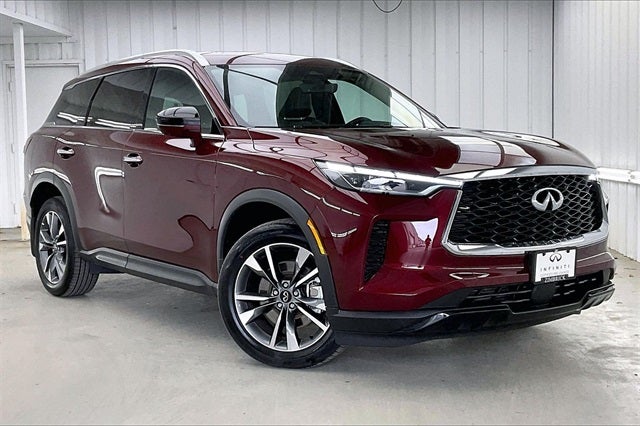 2025 INFINITI QX60 LUXE