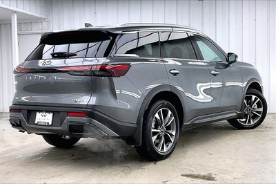 2025 INFINITI QX60 LUXE