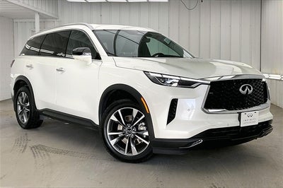 2023 INFINITI QX60 LUXE