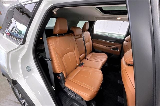 2023 INFINITI QX60 Sensory VISION AND TOW PKG