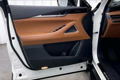 2023 INFINITI QX60 Sensory VISION AND TOW PKG