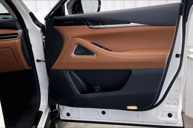 2023 INFINITI QX60 Sensory VISION AND TOW PKG