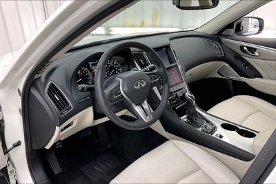 2023 INFINITI Q50 LUXE