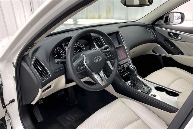 2023 INFINITI Q50 LUXE