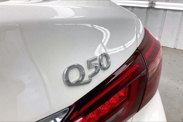 2023 INFINITI Q50 LUXE