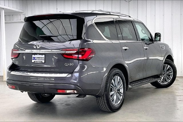 2023 INFINITI QX80 LUXE 8 PASSENGER