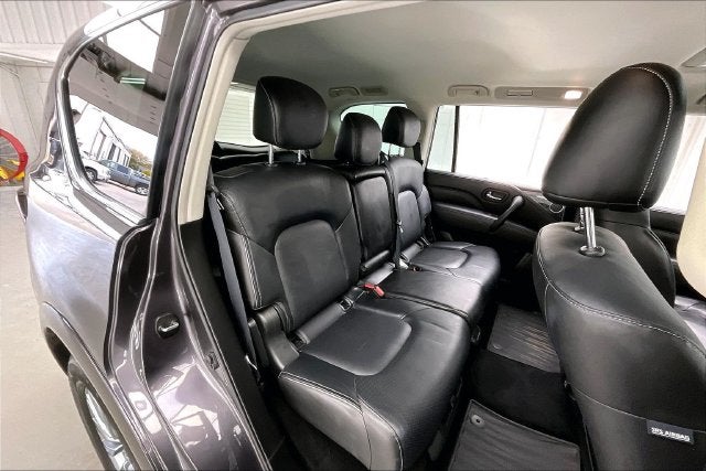 2023 INFINITI QX80 LUXE 8 PASSENGER