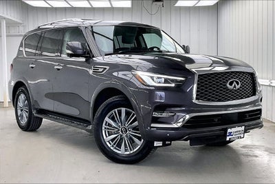 2023 INFINITI QX80 LUXE 8 PASSENGER
