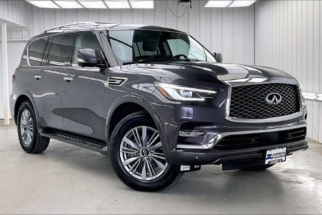 2023 INFINITI QX80 LUXE 8 PASSENGER