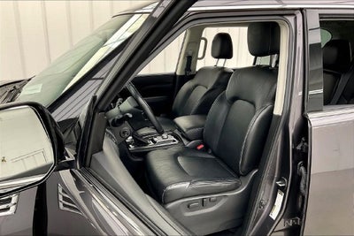 2023 INFINITI QX80 LUXE 8 PASSENGER