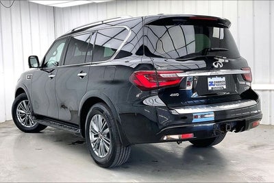 2022 INFINITI QX80 LUXE