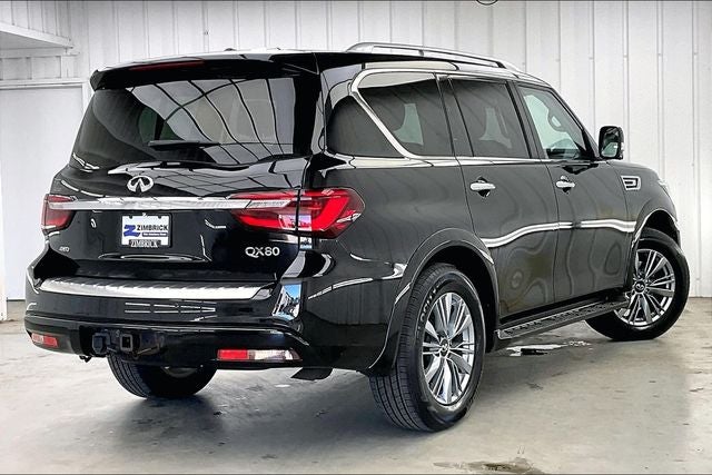 2022 INFINITI QX80 LUXE