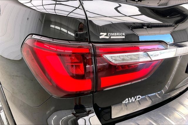 2022 INFINITI QX80 LUXE