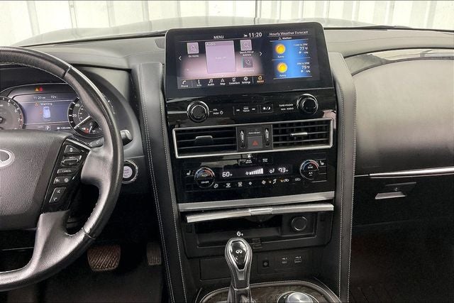 2022 INFINITI QX80 LUXE