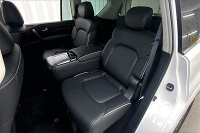 2023 INFINITI QX80 Premium Select