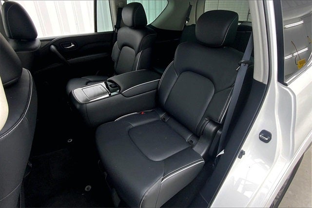 2023 INFINITI QX80 Premium Select