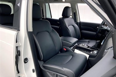 2023 INFINITI QX80 Premium Select