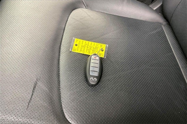 2024 INFINITI QX80 Premium Select