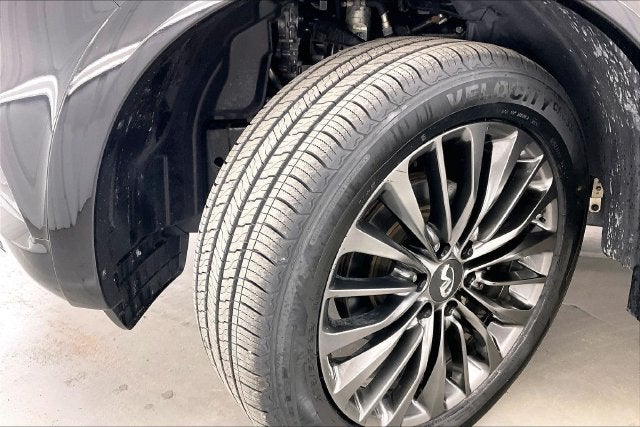 2023 INFINITI QX80 Sensory