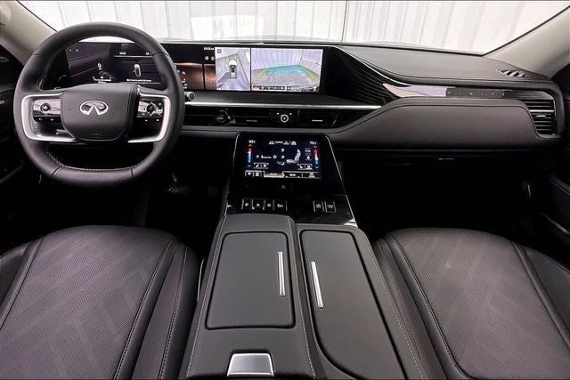 2026 INFINITI QX80 LUXE