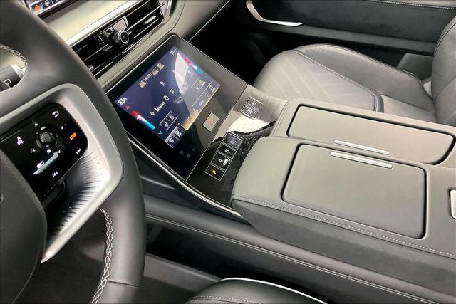 2026 INFINITI QX80 LUXE