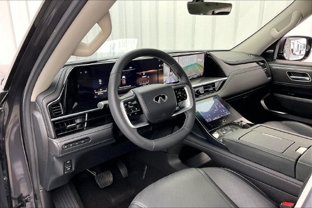 2026 INFINITI QX80 LUXE