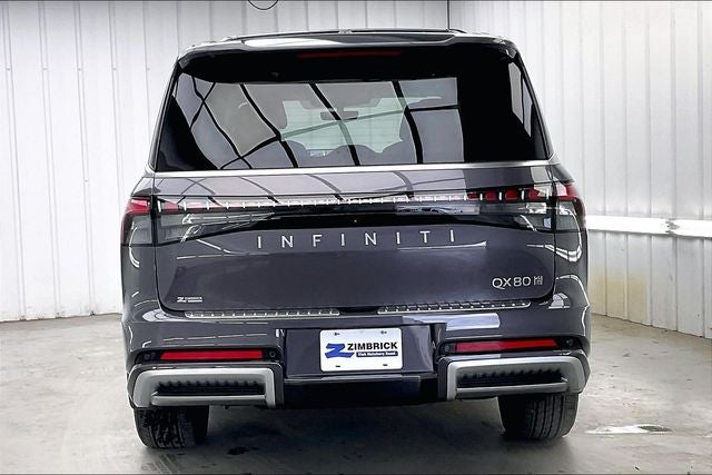 2026 INFINITI QX80 LUXE