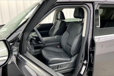 2026 INFINITI QX80 LUXE