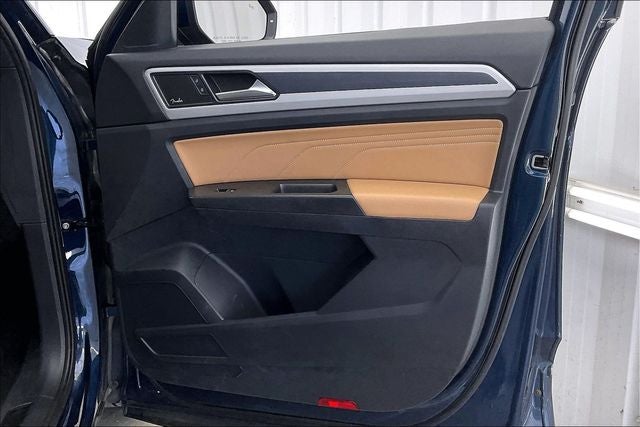 2023 Volkswagen Atlas Cross Sport 3.6L V6 SEL Premium R-Line