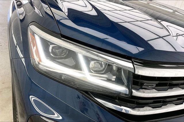 2023 Volkswagen Atlas Cross Sport 3.6L V6 SEL Premium R-Line