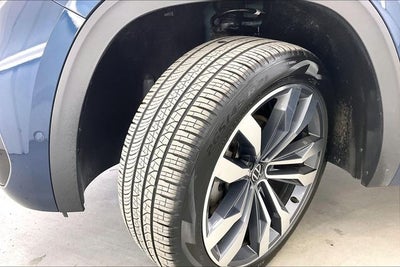 2023 Volkswagen Atlas Cross Sport 3.6L V6 SEL Premium R-Line