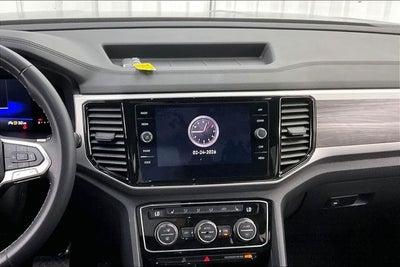 2022 Volkswagen Atlas Cross Sport 3.6L V6 SE w/Technology