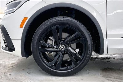 2023 Volkswagen Tiguan 2.0T SE R-Line Black