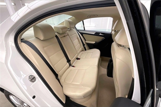 2013 Volkswagen Jetta 2.5L SE Convenience & Sunroof