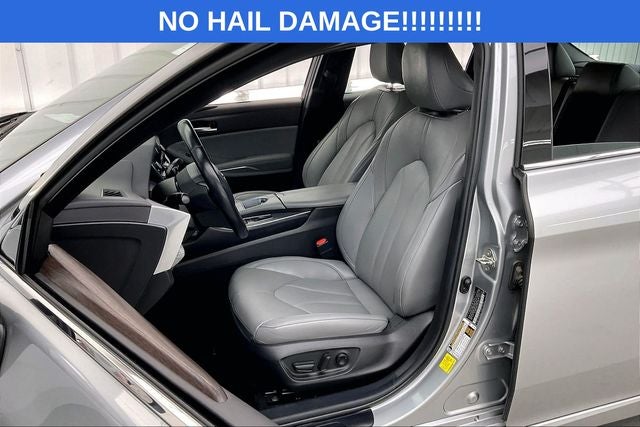 2020 Toyota Avalon XLE