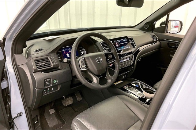 2023 Honda Passport Elite