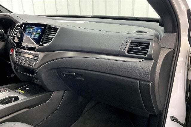 2024 Honda Passport EX-L - Photo 18