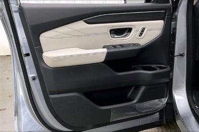 2026 Honda Pilot Touring InStock