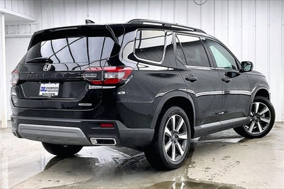 2024 Honda Pilot Touring