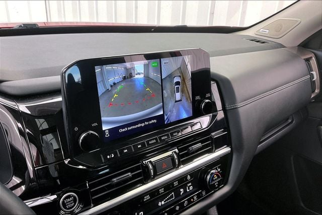 2023 Nissan Pathfinder Platinum
