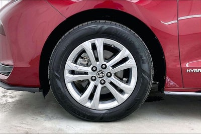 2021 Toyota Sienna XSE 7 Passenger
