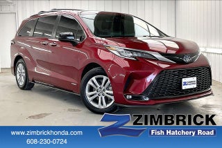 2021 Toyota Sienna XSE 7 Passenger