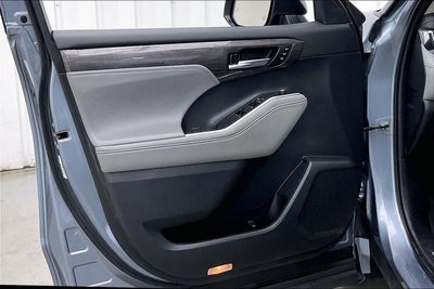 2022 Toyota Highlander Limited