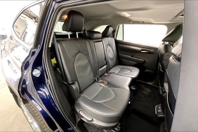 2022 Toyota Highlander Limited