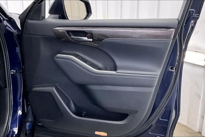 2022 Toyota Highlander Limited