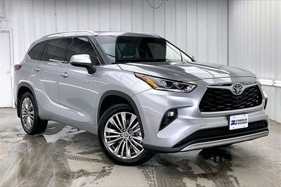2021 Toyota Highlander Hybrid Platinum