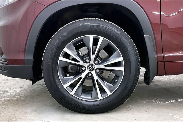2016 Toyota Highlander XLE V6