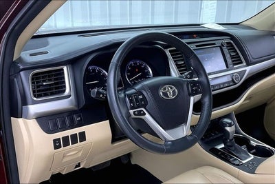 2016 Toyota Highlander XLE V6